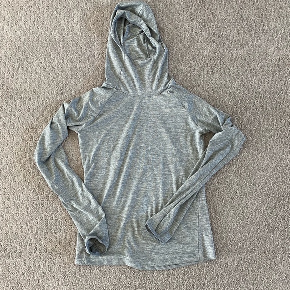 Women's Nike Dri-Fit Element Hoodie in Gray - Picture 3 of 11